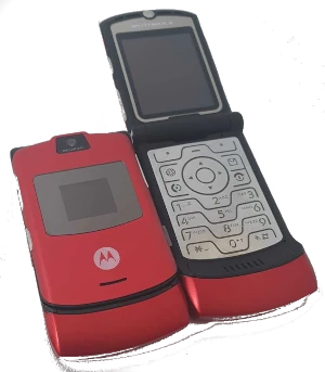 Motorola RAZR V3 Retro Flip Phone £40